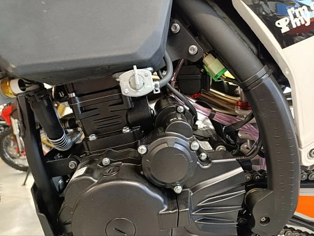Мотоцикл BRZ MX8 NB300 24